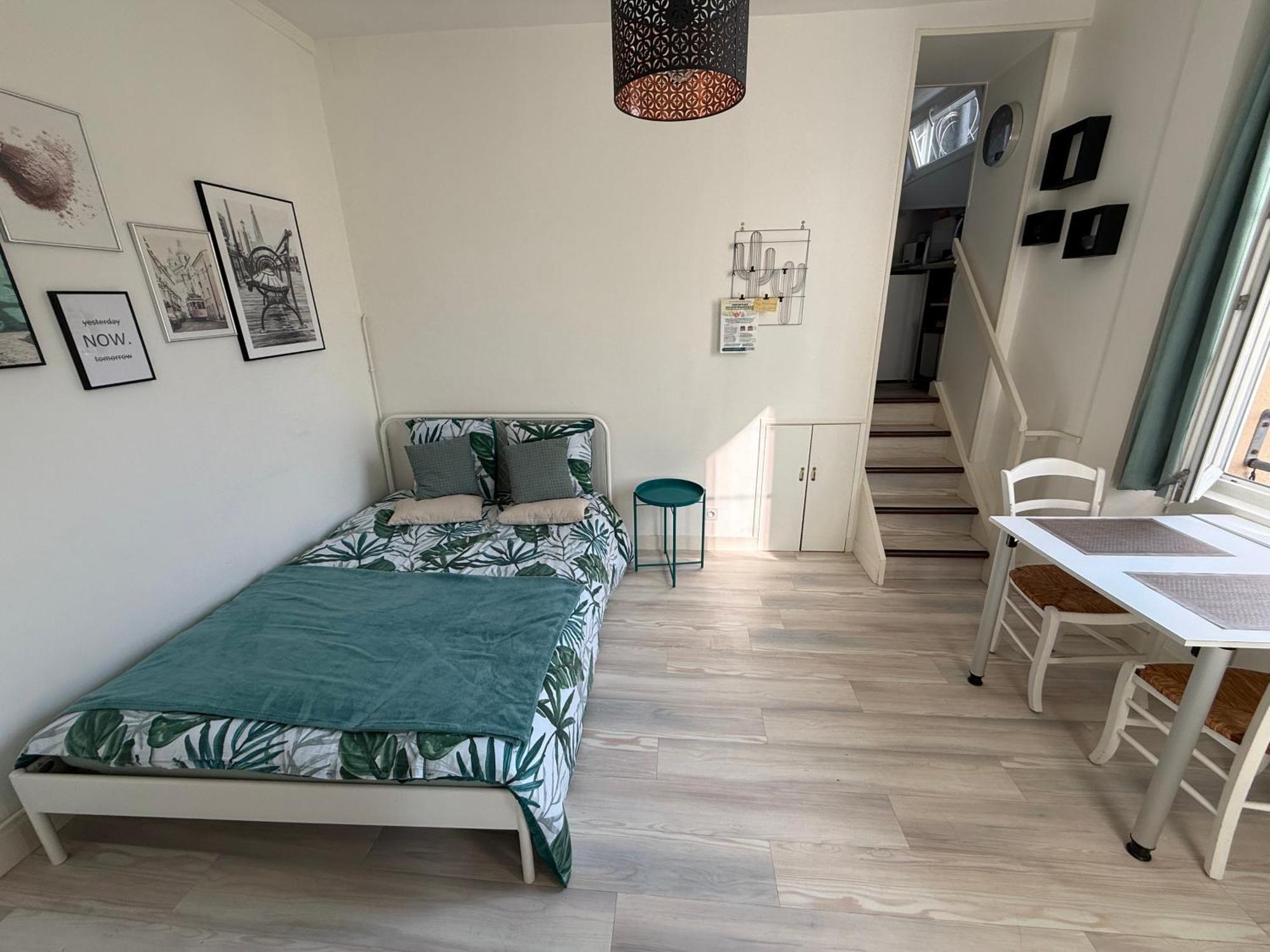 Studio Au Coeur De Granville Eksteriør bilde
